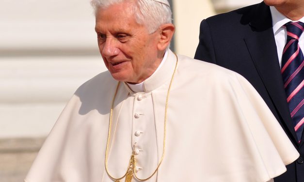 Le Merci des instituts séculiers à Benoît XVI